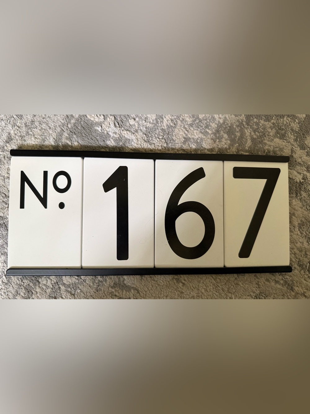 ISO Hearth & Hand Black and White House Number 1